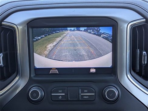 Used 2022 Chevrolet Silverado 1500 LT image 30