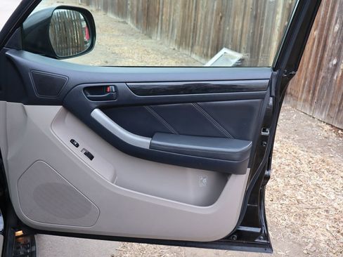 Used 2008 Toyota 4Runner Limited image 26