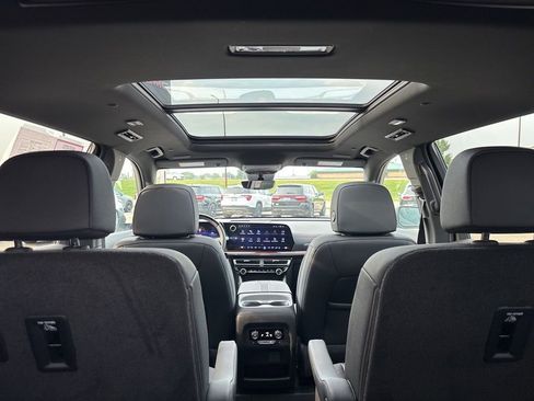 Used 2024 Chevrolet Traverse RS w/ LPO, Floor Liner Package image 26