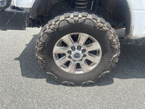 Used 2022 Ford F250 XLT w/ XLT Value Package AWD/4WD image 10