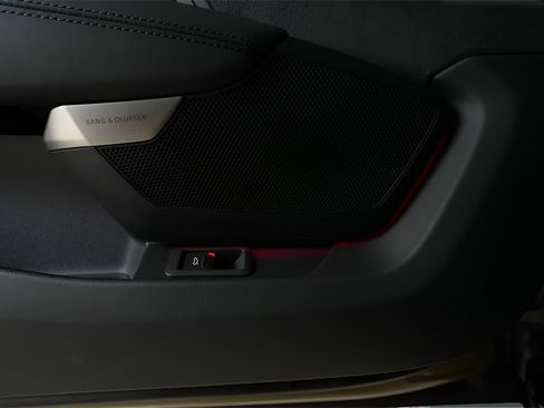 Used 2024 Audi RS e-tron GT image 23