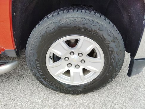 Used 2018 Chevrolet Silverado 1500 LT w/ All Star Edition AWD/4WD image 10