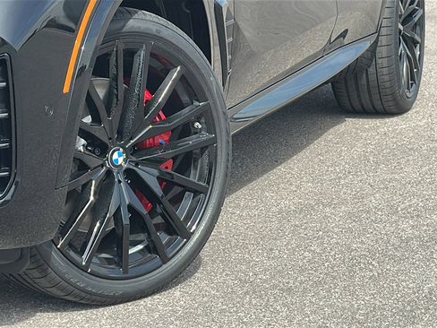 New 2026 BMW X5 M60i image 3