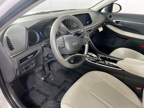 Used 2023 Hyundai Sonata SE FWD image 9