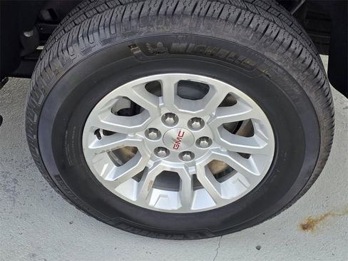 Used 2019 GMC Yukon XL SLT w/ Open Road Package image 42