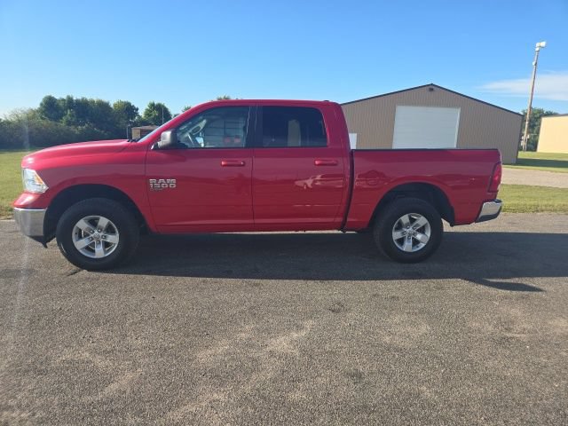 Used 2021 RAM 1500 Classic SLT AWD/4WD image 3