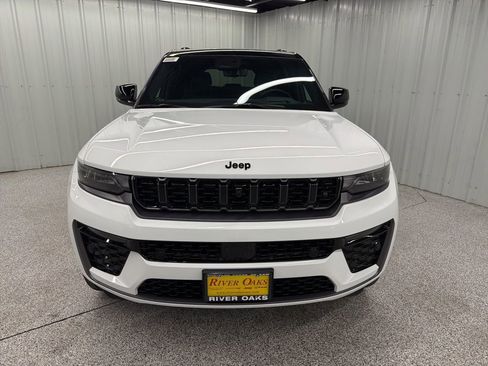 New 2026 Jeep Grand Cherokee Summit w/ Obsidian Package AWD/4WD image 2