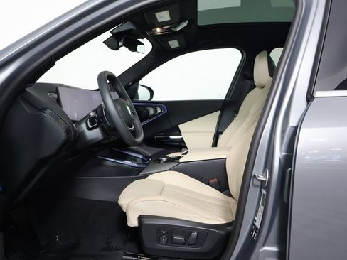 Used 2026 BMW X3 xDrive30i w/ Convenience Package AWD/4WD image 10