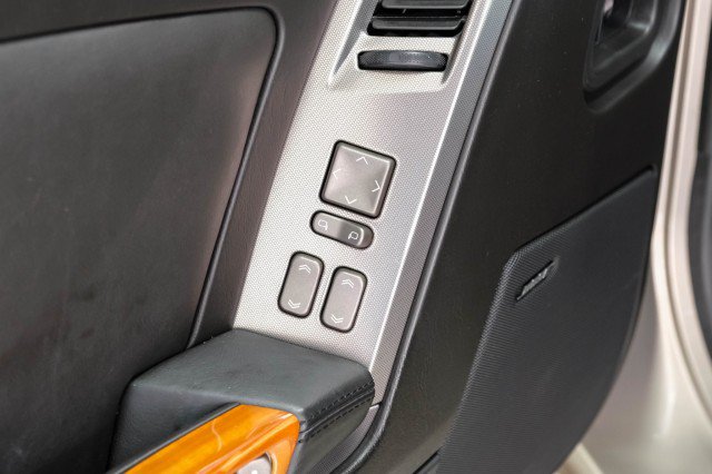 Used 2006 Cadillac XLR RWD image 49