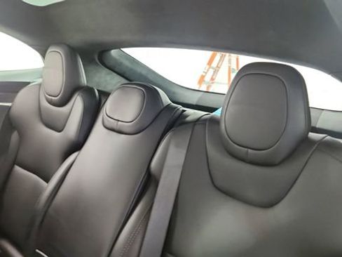 Used 2024 Tesla Model S image 29