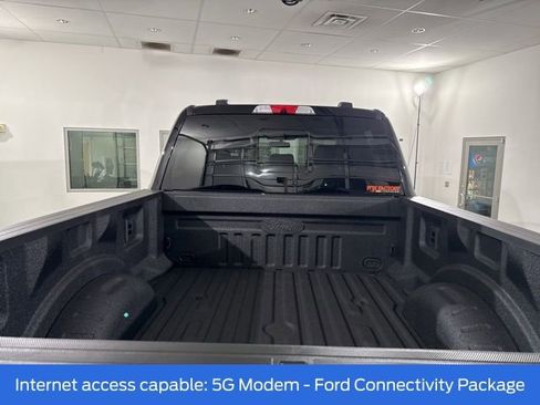 New 2026 Ford F250 Lariat w/ Black Appearance Package AWD/4WD image 8