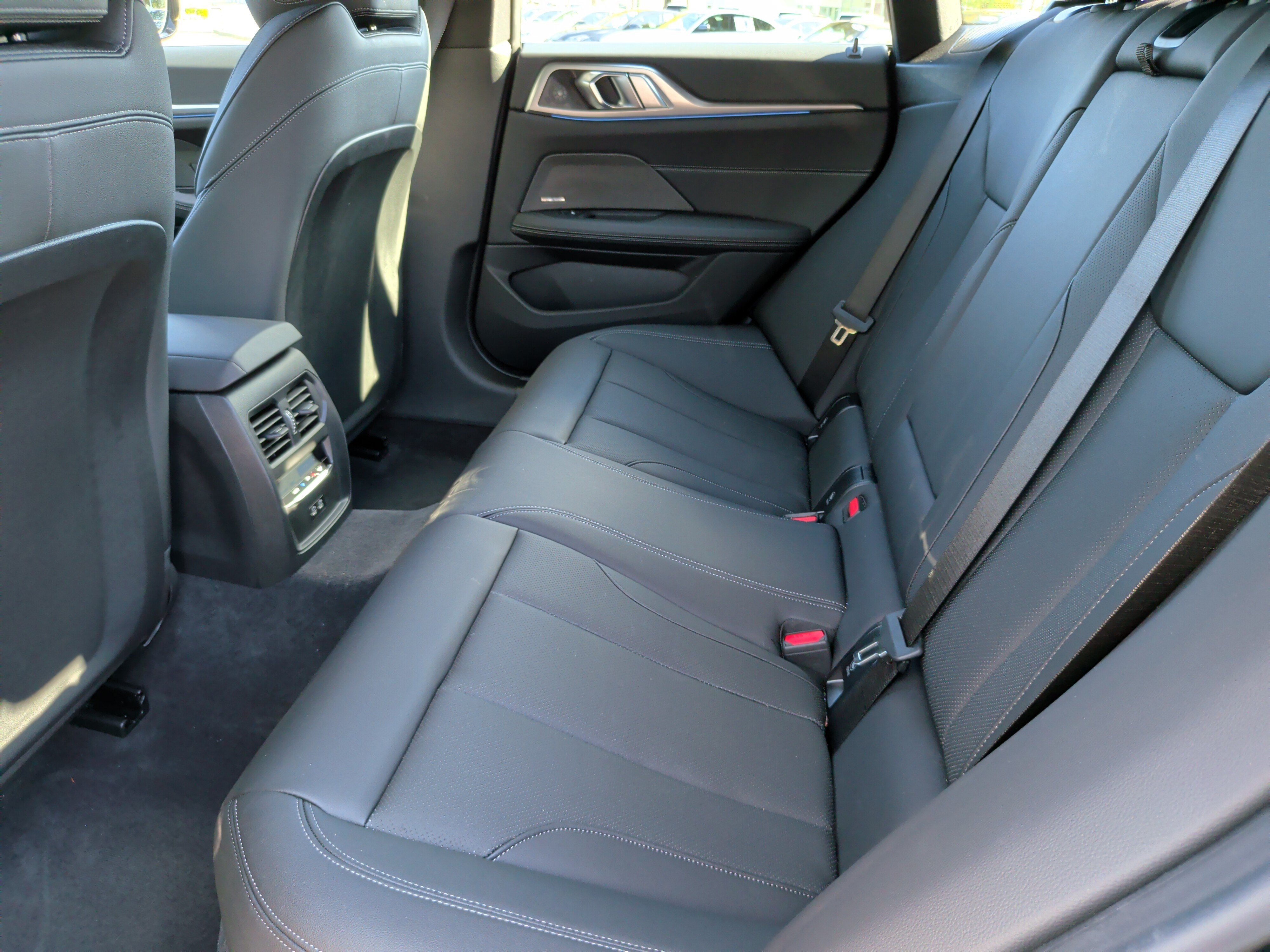 Certified 2026 BMW M440i w/ Premium Package RWD image 38
