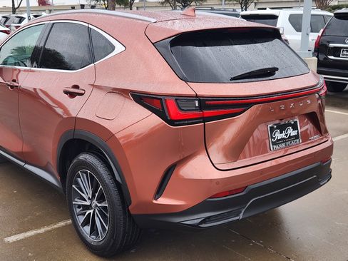 Certified 2025 Lexus NX 250 FWD w/ Premium Package image 11