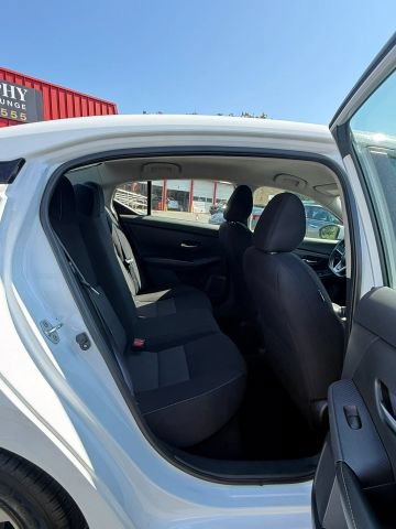 Used 2023 Nissan Sentra SV FWD image 17