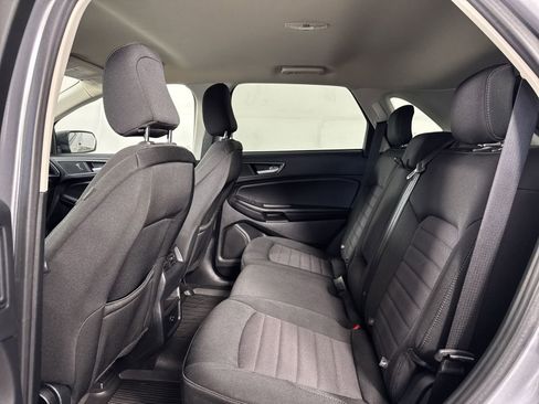 Used 2022 Ford Edge SE w/ Cargo Accessory Package image 21