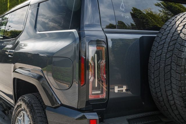Used 2025 GMC Hummer EV 3X AWD/4WD image 16
