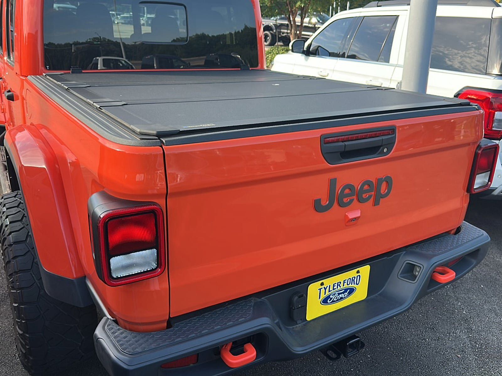 Used 2023 Jeep Gladiator Mojave w/ Cold Weather Group AWD/4WD image 26