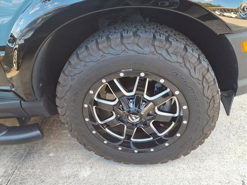 Used 2023 Ford Bronco Sport Outer Banks w/ Tech Package image 8