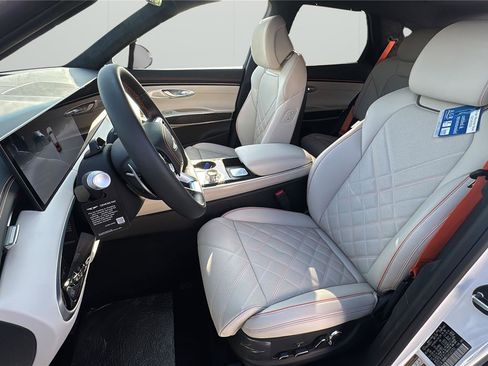 New 2026 Genesis GV70 3.5T Sport Prestige AWD/4WD image 10