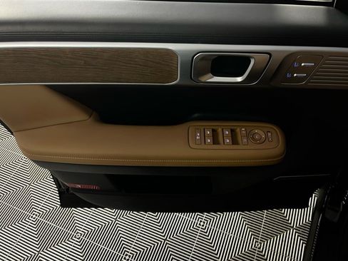 Used 2024 Hyundai Santa Fe Limited image 25