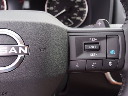 Used 2026 Nissan Rogue SV AWD/4WD image 21