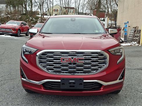 Used 2019 GMC Terrain Denali w/ Advanced Safety Package image 2