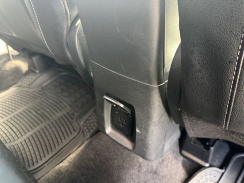 Used 2018 Ford EcoSport Titanium FWD image 19