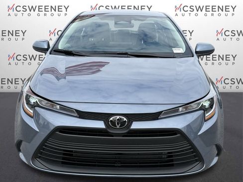 Used 2025 Toyota Corolla LE image 8