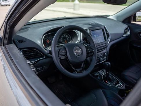 Used 2023 Jeep Cherokee Altitude Lux AWD/4WD image 14