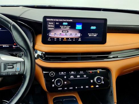 Used 2023 INFINITI QX60 Sensory w/ Vision Package AWD/4WD image 18