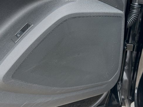 Certified 2025 Audi Q5 Premium w/ Convenience Package image 23