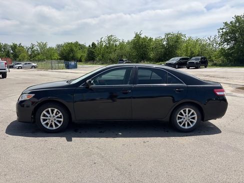 Used 2011 Toyota Camry XLE w/ XLE Extra-Value Pkg #1 image 6