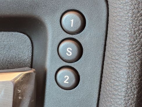 Used 2020 RAM 3500 Laramie image 24