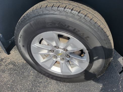 Certified 2021 Chevrolet Silverado 1500 LT RWD image 43