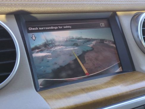 Used 2016 Land Rover LR4 HSE image 32