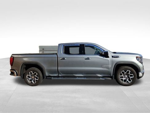 Used 2023 GMC Sierra 1500 SLT w/ SLT Premium Plus Package image 4