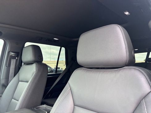Used 2025 Chevrolet Tahoe Z71 w/ Comfort Package AWD/4WD image 11