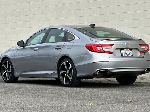 Used 2022 Honda Accord Sport image 6