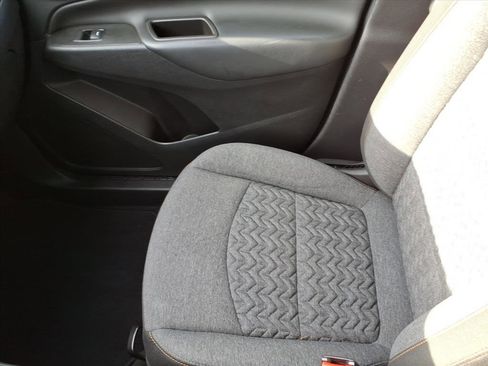 Used 2022 Chevrolet Equinox LT image 29