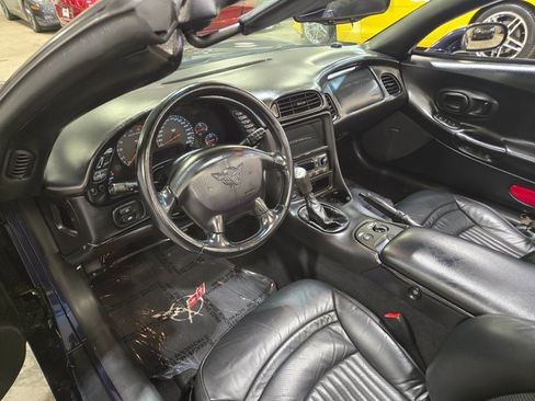 Used 1999 Chevrolet Corvette Convertible w/ Memory Pkg image 11