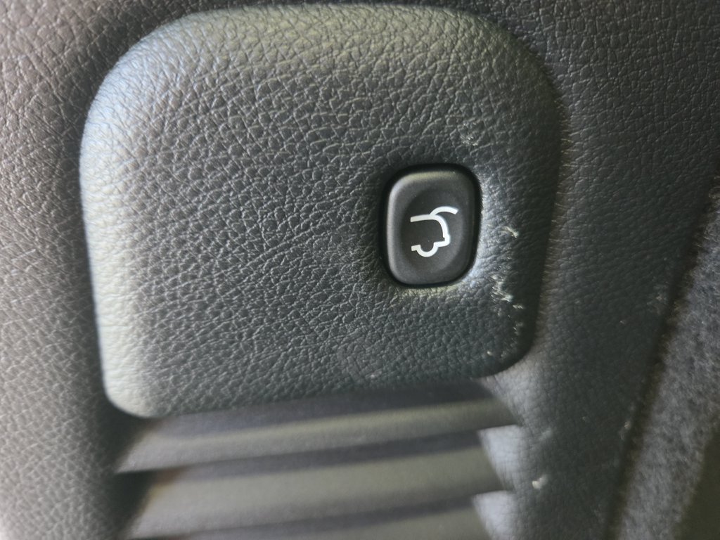 Used 2023 Dodge Durango R/T RWD image 14