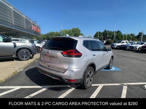 Used 2019 Nissan Rogue SV w/ Premium Package AWD/4WD image 3