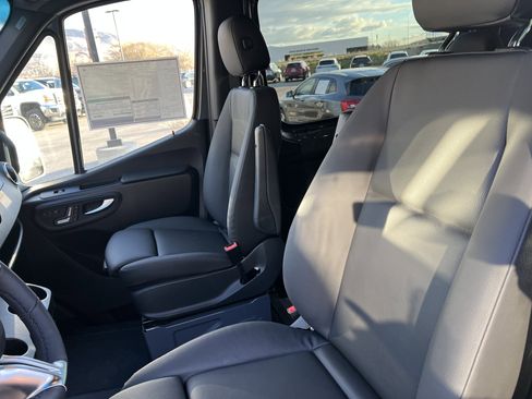 New 2026 Mercedes-Benz Sprinter 2500 image 12