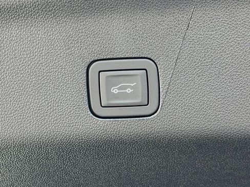 New 2025 Cadillac Escalade Premium Luxury image 24