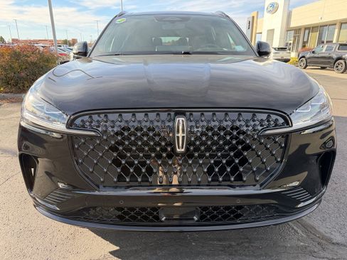 New 2026 Lincoln Aviator Reserve image 8