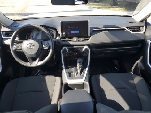 Used 2024 Toyota RAV4 LE image 18
