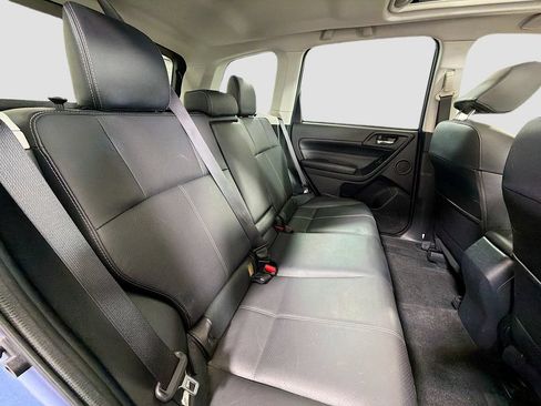 Used 2018 Subaru Forester 2.5i Touring w/ Popular Package #2 AWD/4WD image 29