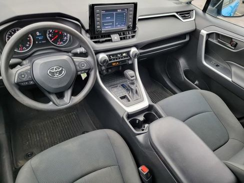 Used 2021 Toyota RAV4 LE image 37