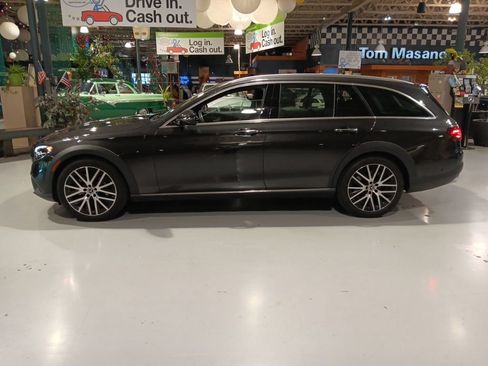Used 2021 Mercedes-Benz E 450 4MATIC All-Terrain Wagon image 10