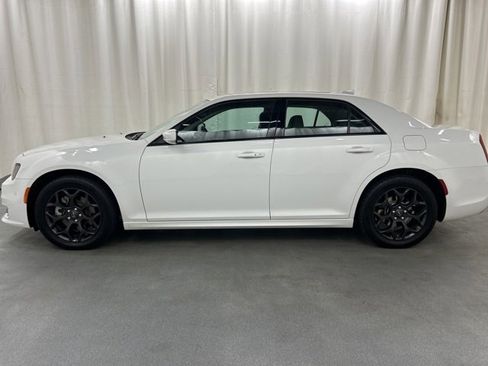Used 2023 Chrysler 300 Touring L w/ Popular Equipment Group image 3